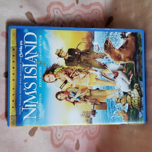 DVD Nim's Island. Movie Night - Picture 2 of 9